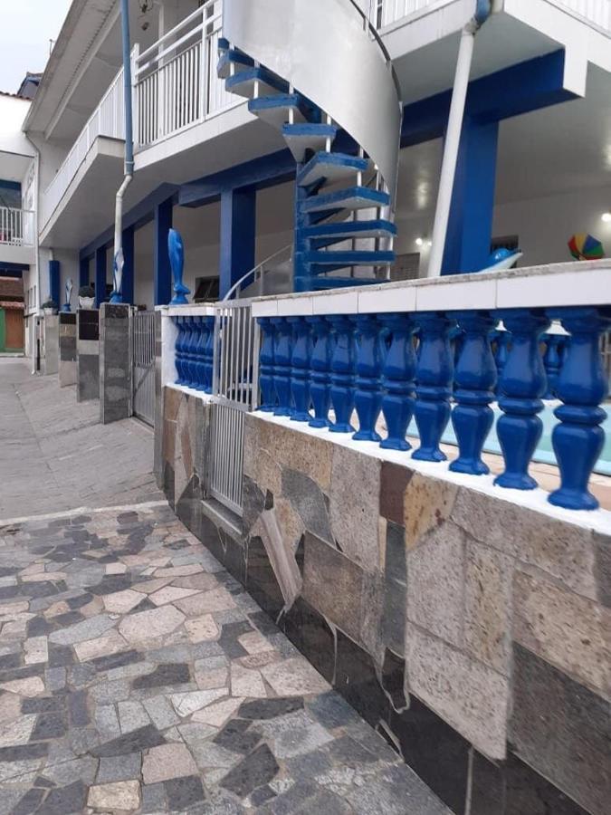 Acomodação com café da manhã  Pousada Vitoria